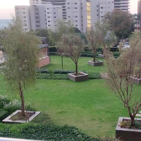 Emabheleni Executive Suites Johannesburg Exterior foto