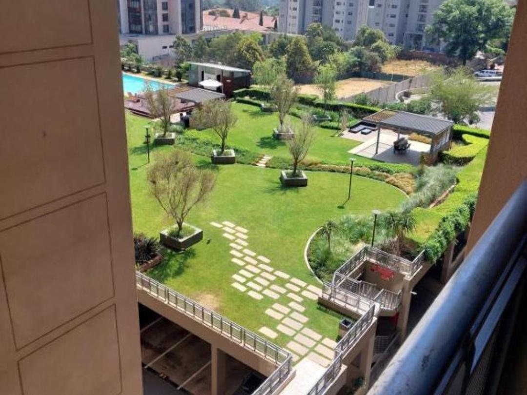 Emabheleni Executive Suites Johannesburg Exterior foto